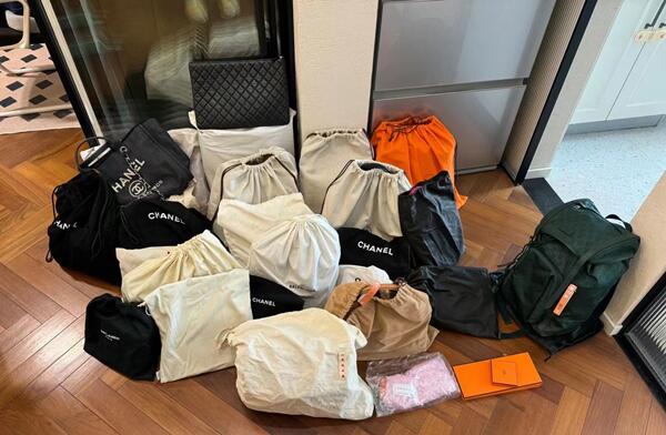 银川回收奢侈品衣服.jpg